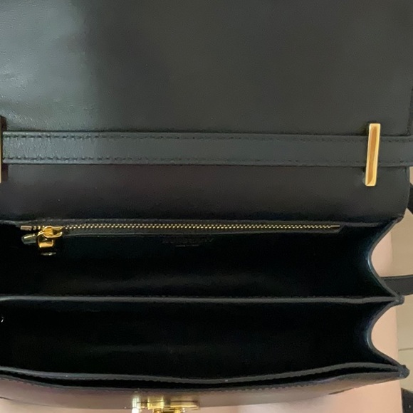 Authentic Burberry small TB bag, full leather both exterior and interior - Picture 9 of 10